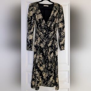 Rinascimento Black and Cream Long Sleeve Dress